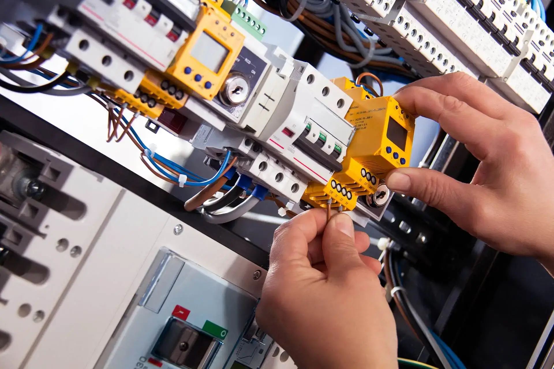 Certified electricians in Chelsea